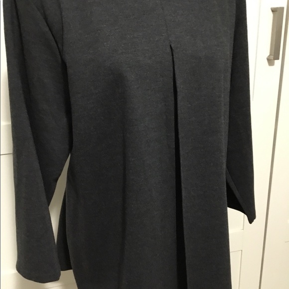 Top - Picture 2 of 3